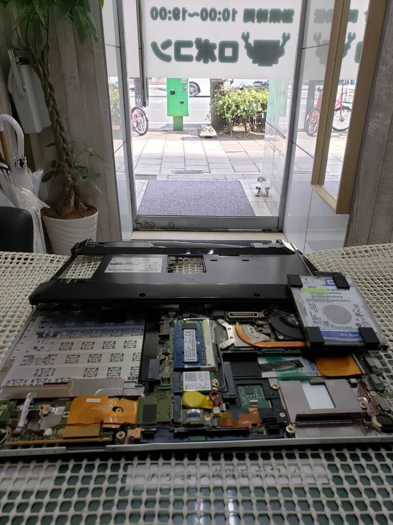 （TEL：06-6362-2345）大阪市北区南森町で壊れたパソコンやハードディスク、フラッシュメモリー,RAID,NASの修理,データを修復・復旧するサービスを提供しているパソコン修理・ロボコンのリムーバブルのハードディスクの修理事例です 持ち込み診断 大阪市 中央区の某会社の社長 様の事例です