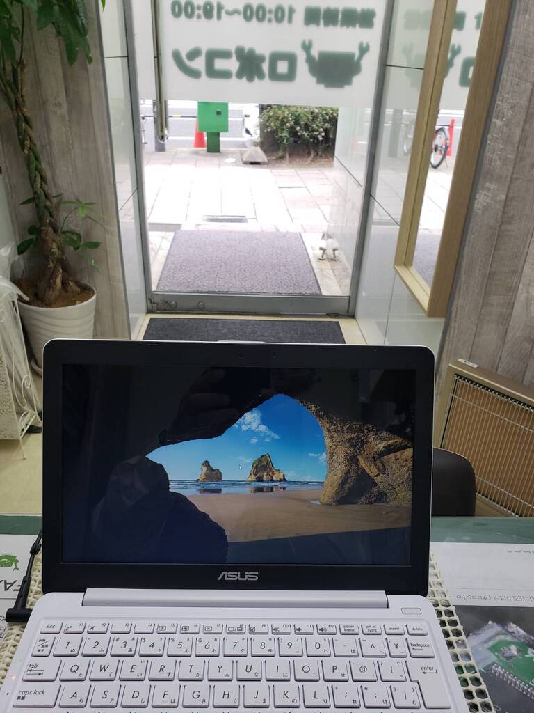 お預かりしているノートパソコン修理依頼主様:大阪市北区 N様 持ち込み修理 障害内容:接触不良修理事例1
